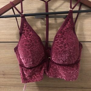 VS bralette: Perfect for VALENTINES DAY‼️❤️